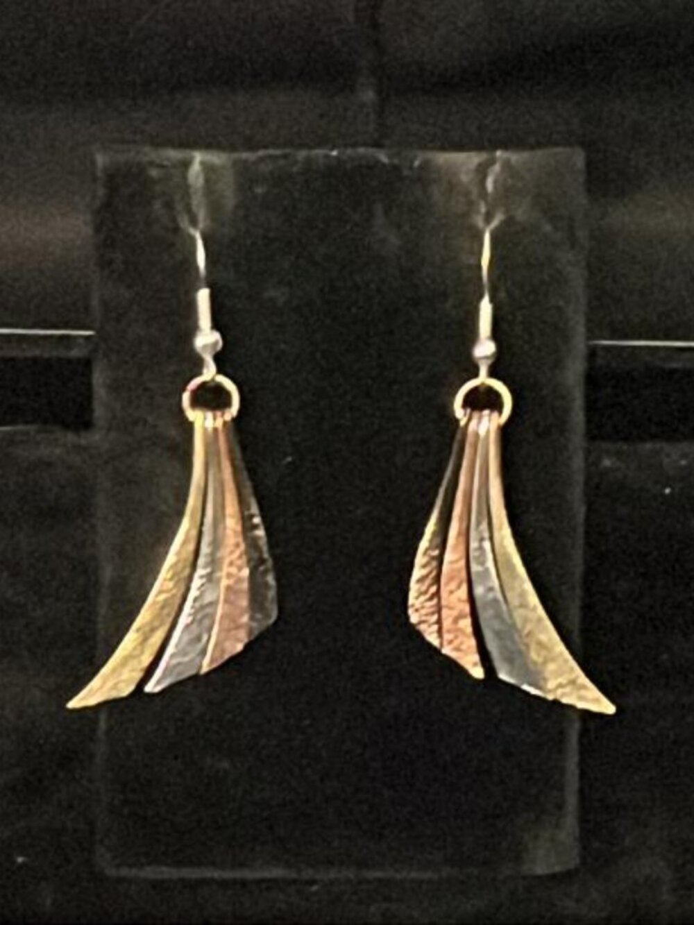 4 Multi Tone Textured Swoop Earrings